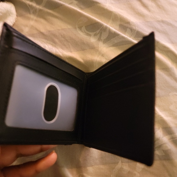 Wallet - Picture 2 of 4